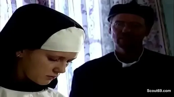 Watch Auch Nonnen brauchen mal einen Schwanz im Kloster total Videos