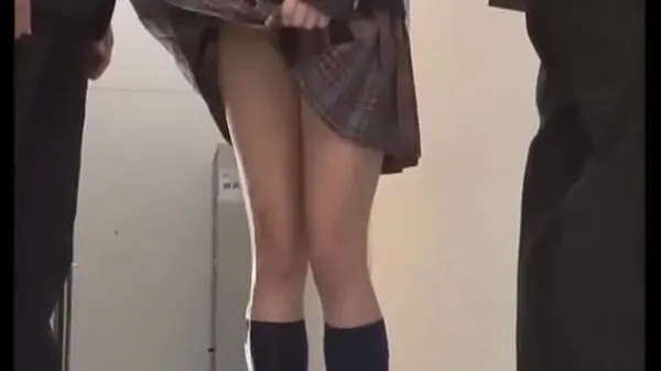 Összesen Japanese peeing on top videó