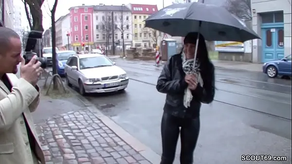Přehrát celkem Teeny is approached on the street and fucked for money videí