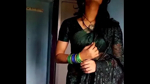 Xem tổng cộng Crossdresser in green saree Video