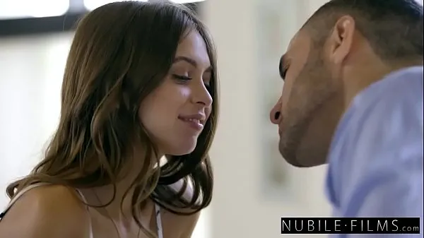 NubileFilms - Girlfriend Cheats And Squirts On Cock कुल वीडियो देखें