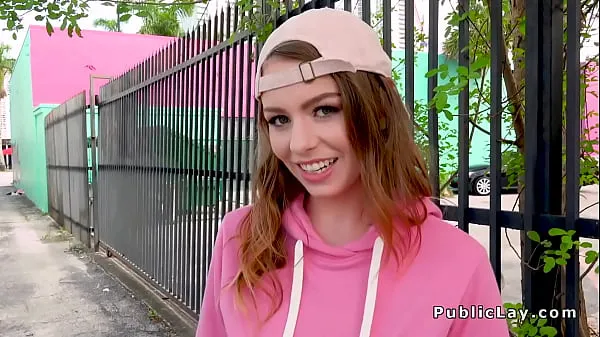 Pozrite si celkovo Teen and fucking in public videí