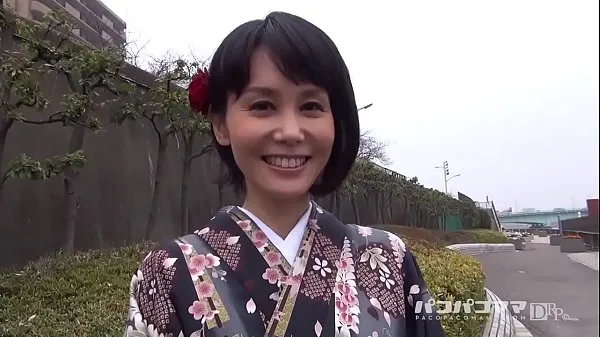 Katso yhteensä Married Nadeshiko Training-First Training of a Popular Beauty Witch-Yuria Aida 1 videota