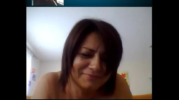 Obejrzyj łącznie Italian Mature Woman on Skype 2 filmów