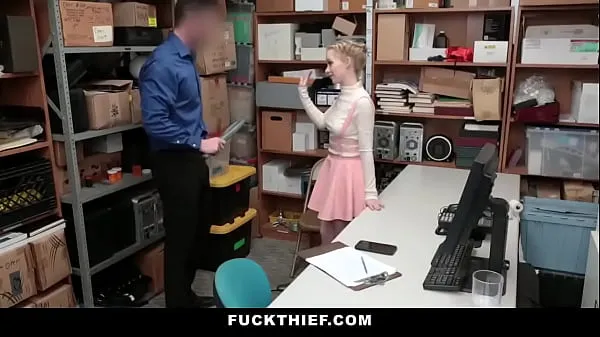 ชมวิดีโอทั้งหมด Shoplifter Teen Fucked In Security Room As Punishment รายการ