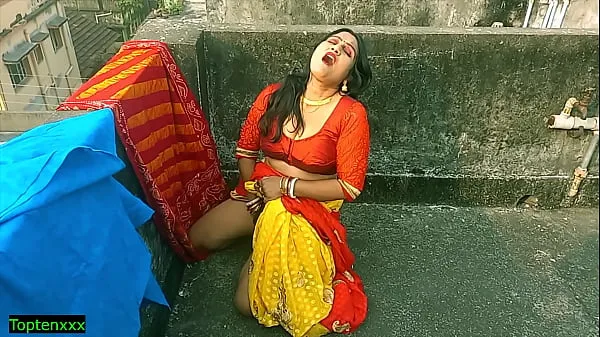 Guarda La milf indiana bengalese Bhabhi fa sesso reale con i mariti La migliore serie web indiana sesso con audio chiaro; Ultima parte video in totale