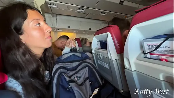 Посмотреть всего видео: Рискованный экстремальный публичный минет в самолете