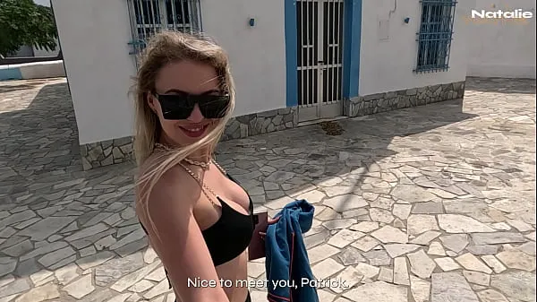 Se Dude's Cheating on his Future Wife 3 Days Before Wedding with Random Blonde in Greece videoer i alt