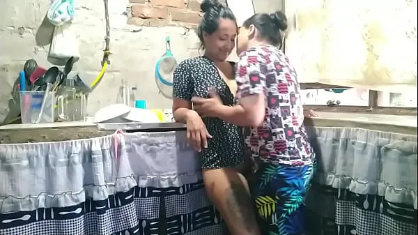 Tonton Since my husband is not in town, I call my best friend for wild lesbian sex jumlah Video